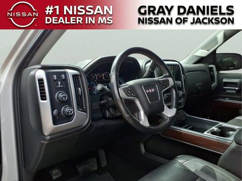 Used 2018 GMC Sierra 1500 SLT AWD/4WD image 10
