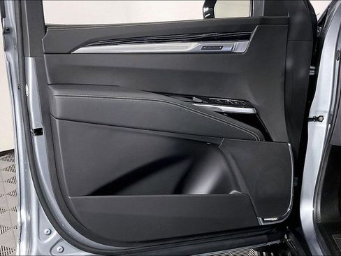 Used 2025 Cadillac Escalade Sport w/ Touring Package image 25