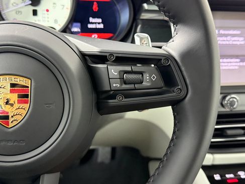 Used 2026 Porsche Macan S AWD/4WD image 28