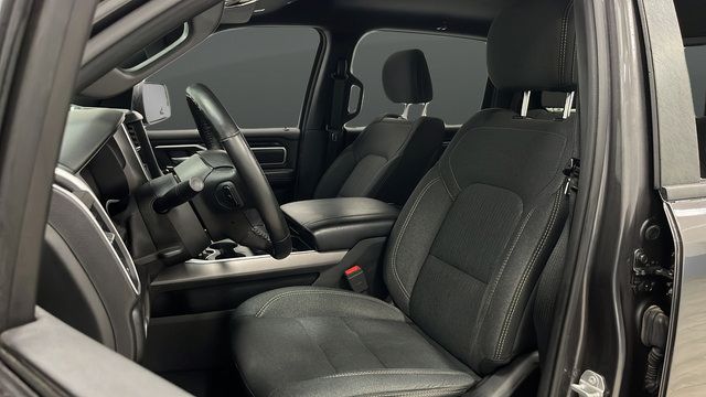 Used 2019 RAM 1500 Big Horn AWD/4WD image 9
