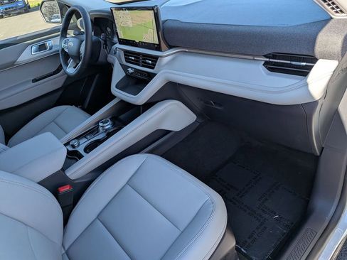 New 2026 Ford Explorer Active AWD/4WD image 30