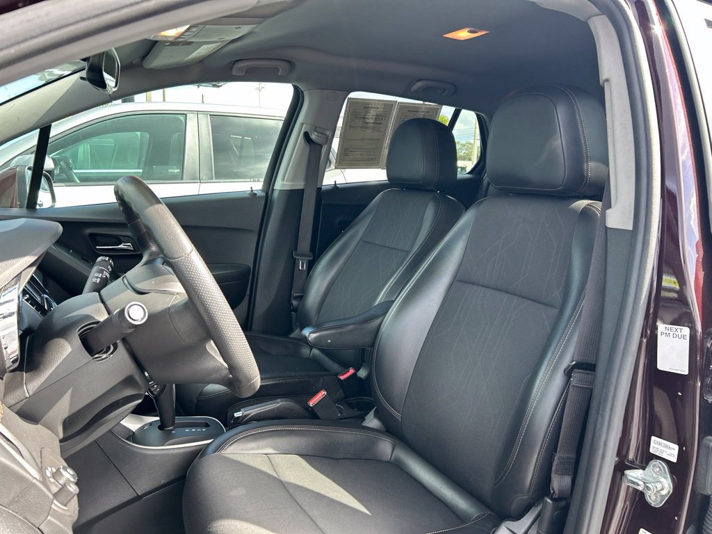 Used 2022 Chevrolet Trax LT AWD/4WD image 20