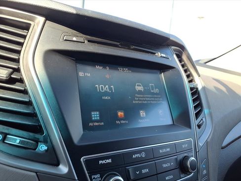 Used 2018 Hyundai Santa Fe Sport image 11