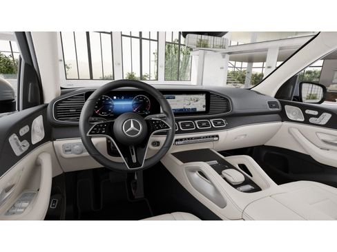 New 2026 Mercedes-Benz GLS 450 4MATIC image 3