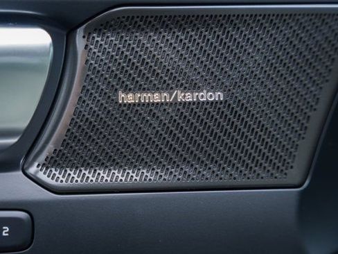 Used 2026 Volvo XC40 B5 Ultra w/ Protection Package Premier image 42