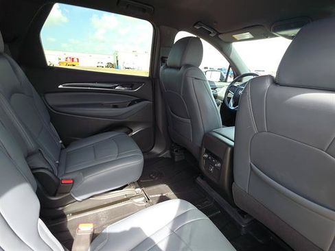 Used 2023 Buick Enclave Essence FWD image 14