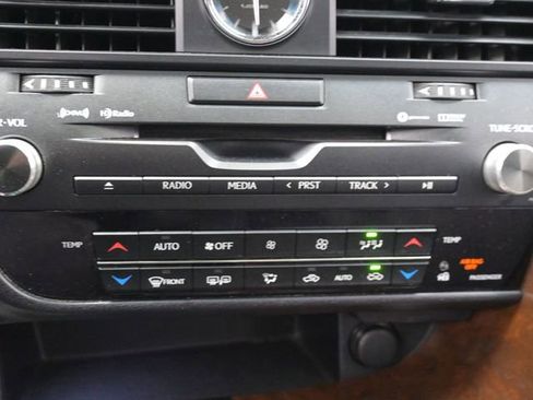 Used 2017 Lexus RX 350 AWD w/ Premium Package image 24