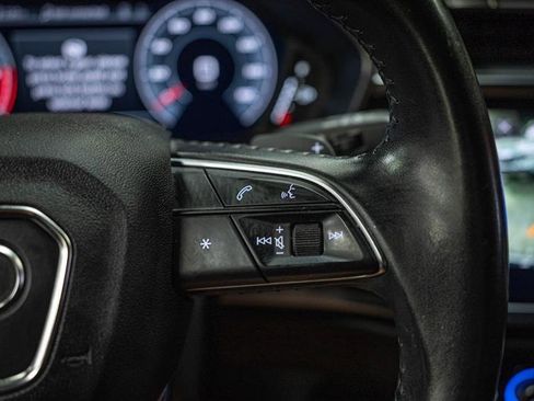 Used 2020 Audi Q3 2.0T Premium Plus w/ Premium Plus Package image 27