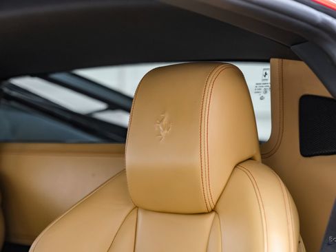Used 2014 Ferrari 458 Italia Coupe RWD image 50
