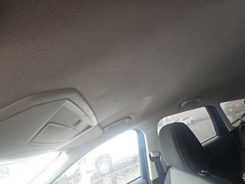 Used 2017 Ford Escape SE image 7