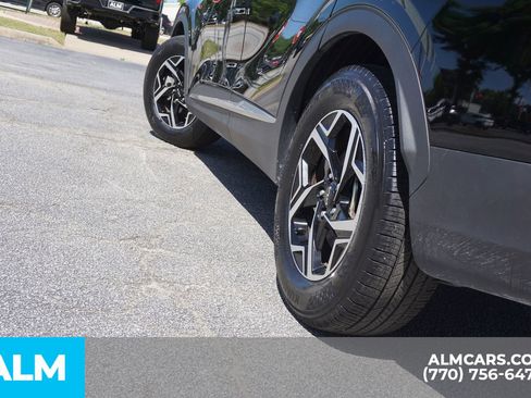 Used 2025 Kia Sportage LX image 14