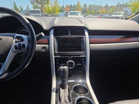 Used 2014 Ford Edge Limited w/ Driver Entry Package AWD/4WD image 23