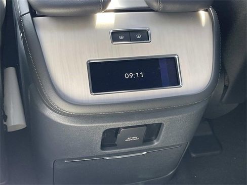 New 2025 Lincoln Navigator Reserve w/ Jet Appearance Package image 17