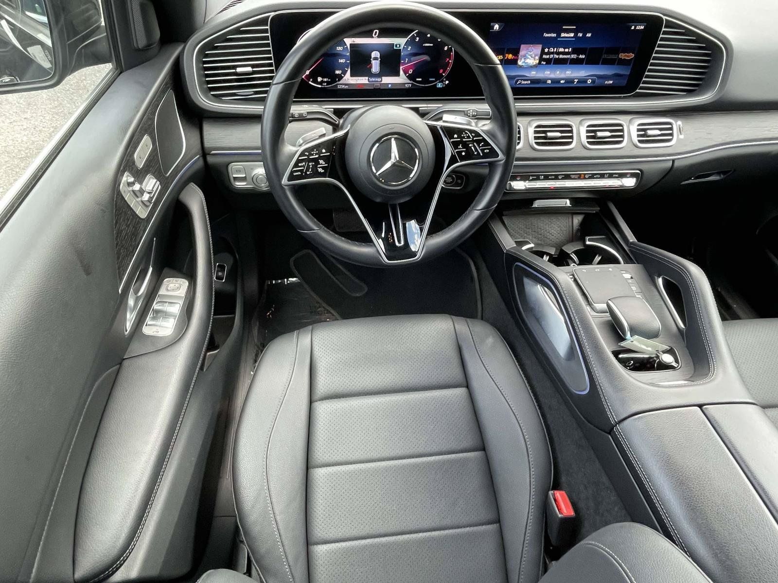 Used 2025 Mercedes-Benz GLE 350 4MATIC image 13