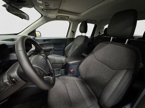 New 2025 Ford Maverick XLT w/ XLT Luxury Package image 9