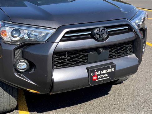 Used 2023 Toyota 4Runner SR5 Premium w/ Moonroof Package AWD/4WD image 30