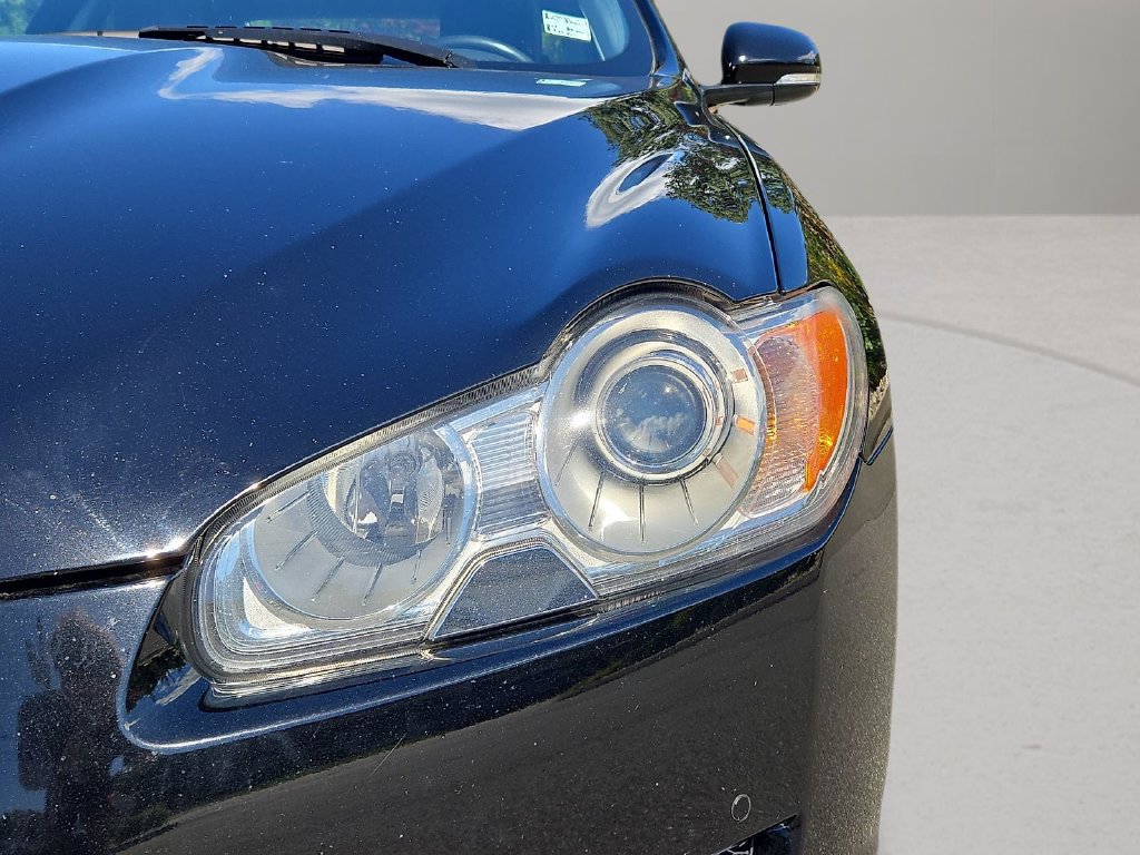 Used 2011 Jaguar XF Premium RWD image 9
