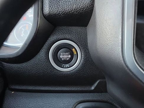 Used 2021 RAM 3500 Big Horn image 28