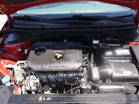 Used 2019 Hyundai Elantra SEL FWD image 39