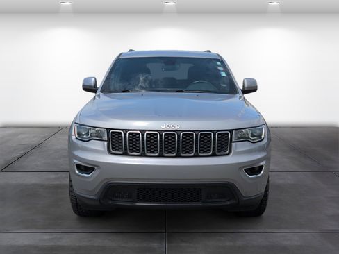 Used 2020 Jeep Grand Cherokee Laredo w/ Laredo X Package AWD/4WD image 6