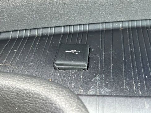 Certified 2022 Toyota Sienna XSE image 30