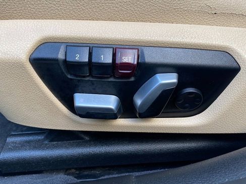 Used 2018 BMW 330i xDrive Sedan AWD/4WD image 15