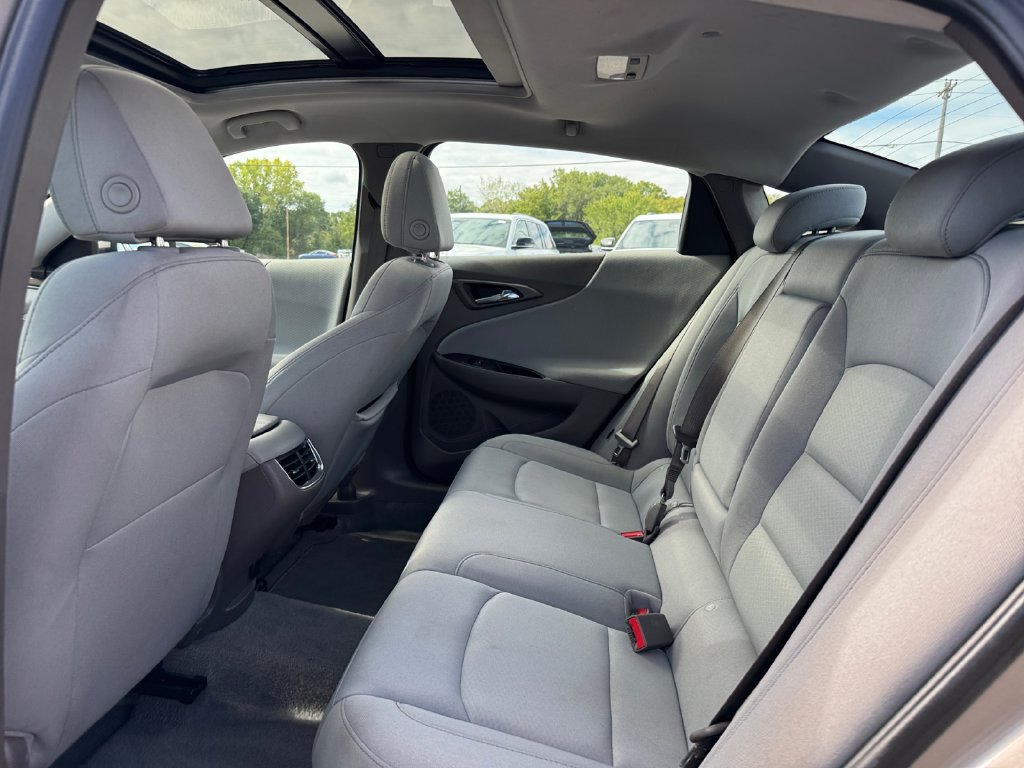 Used 2024 Chevrolet Malibu LT FWD image 35