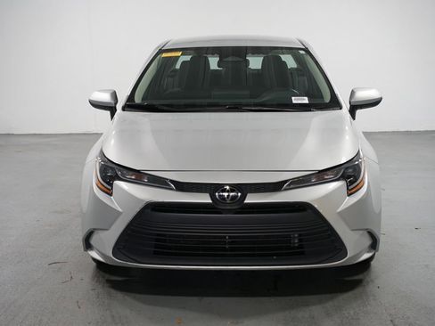 Certified 2024 Toyota Corolla LE image 2