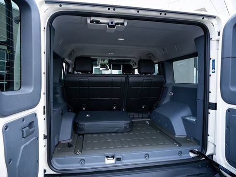 Used 2025 INEOS Grenadier Fieldmaster Edition AWD/4WD image 53