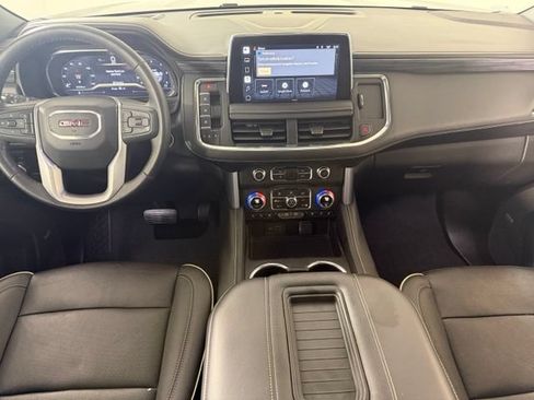 Used 2022 GMC Yukon XL SLT w/ SLT Premium Package AWD/4WD image 15