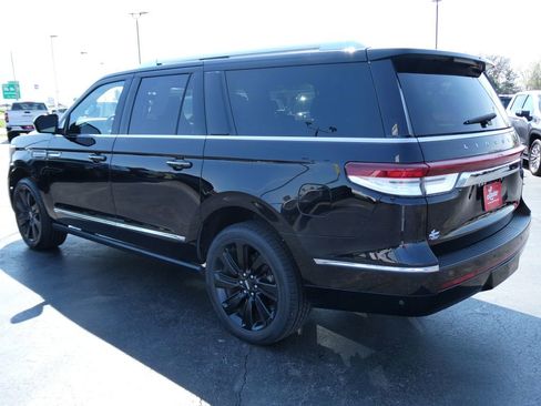 Used 2022 Lincoln Navigator L Reserve w/ Equipment Group 201A image 8