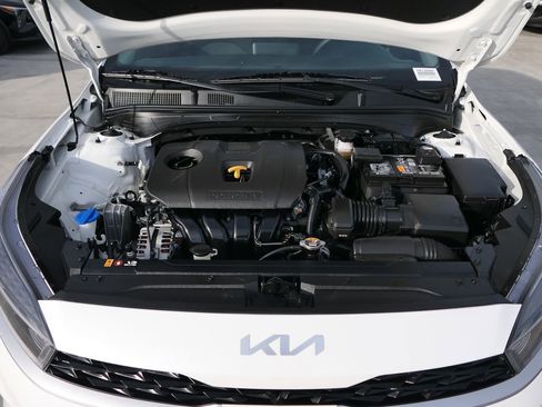 Used 2023 Kia Forte LXS w/ LXS Technology Package image 28