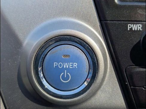 Used 2012 Toyota Prius V Five FWD image 11