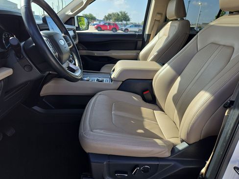Used 2024 Ford Expedition Limited AWD/4WD image 15