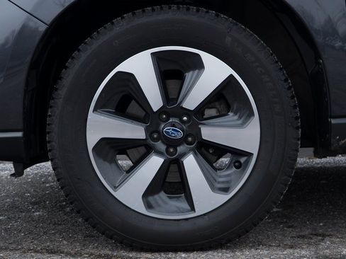 Used 2018 Subaru Forester 2.5i Limited image 12