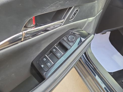 Certified 2022 MAZDA CX-30 AWD 2.5 S w/ Preferred Package image 16