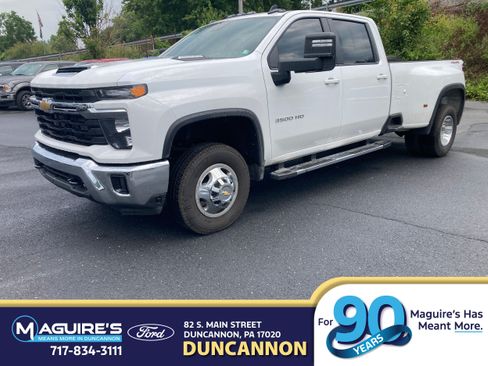 Used 2026 Chevrolet Silverado 3500 LT AWD/4WD image 1