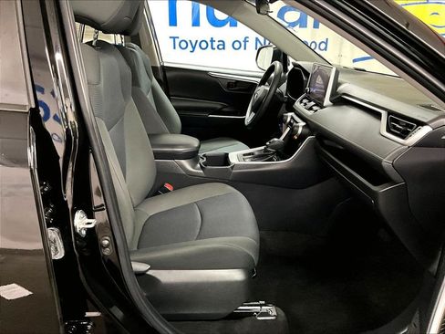 Certified 2023 Toyota RAV4 LE AWD/4WD image 11