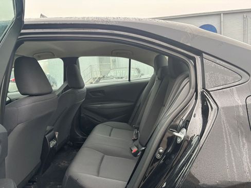 Used 2025 Toyota Corolla LE image 23