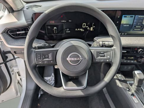 New 2026 Nissan Kicks SV image 20