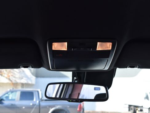 Used 2023 Toyota Tacoma TRD Sport image 29