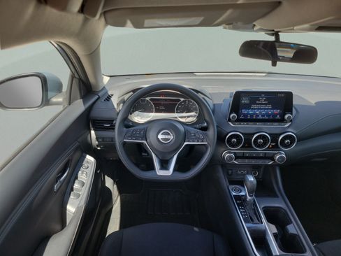 Used 2025 Nissan Sentra SV FWD image 7