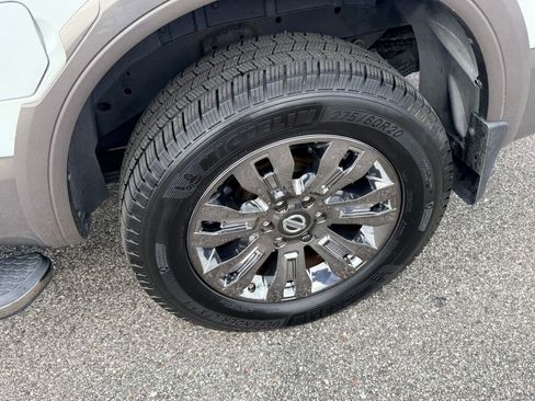 Used 2019 Nissan Titan Platinum Reserve w/ Platinum Utility Package image 9