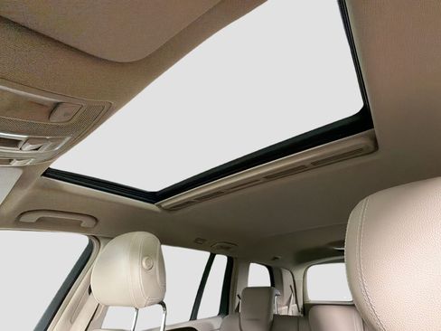 Used 2014 Mercedes-Benz GL 450 4MATIC image 21