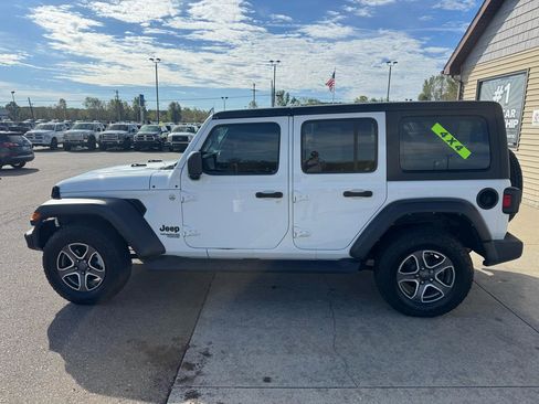 Used 2021 Jeep Wrangler Unlimited Sport w/ Technology Group AWD/4WD image 8