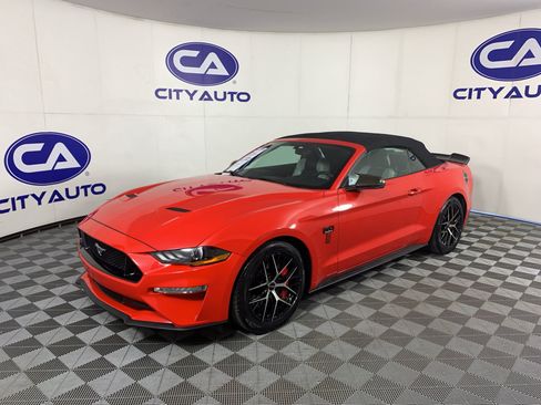 Used 2019 Ford Mustang GT Premium w/ Equipment Group 401A RWD image 7