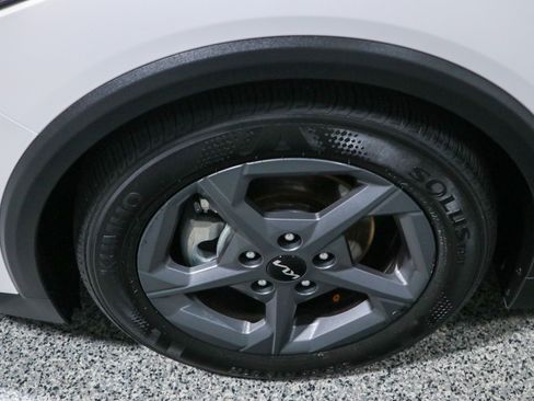 Used 2025 Kia K4 FWD image 11