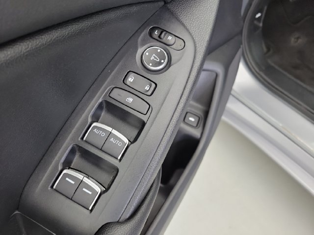 Used 2019 Honda Accord LX image 19