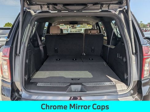 Used 2024 Chevrolet Suburban Premier AWD/4WD image 27