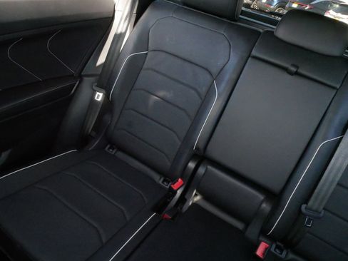 Certified 2022 Volkswagen Tiguan SEL R-Line image 12